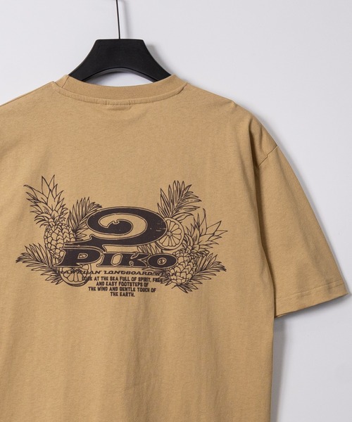 Piko（ピコ）の「【k】〔PIKO/ピコ〕アソートデザインプリント 半袖Tシャツ/Y2K（Tシャツ/カットソー・メンズ・ホワイト系1/ホワイト系2/ブラック系5/ブラック系8/グレー系2/グレー系4/ネイビー系3/ネイビー系6/サックスブルー系9/ホワイト系3/ブラック系4/ホワイト系6/ブラック系1/イエロー系5/ホワイト系8/ホワイト系9・MEDIUM/LARGE/X-LARGE）」の16枚目の写真