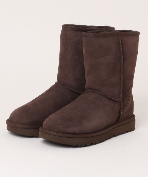 UGG(アグ)の「【UGG】CLASSIC SHORT II アグ ムートンブーツ クラシック ショート 2(ブーツ・レディース・ダークブラウン/ライトベージュ・US5)」の1枚目の写真