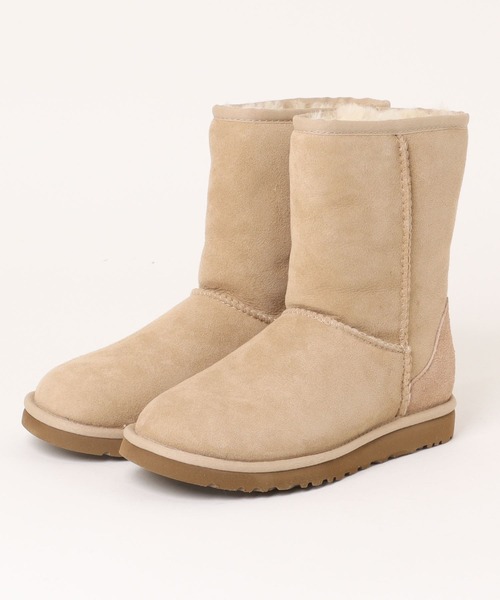 UGG(アグ)の「【UGG】CLASSIC SHORT II アグ ムートンブーツ クラシック ショート 2(ブーツ・レディース・ダークブラウン/ライトベージュ・US5)」の2枚目の写真