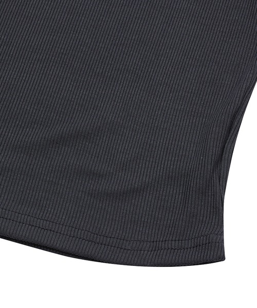Ada.(エイダ)の「◇MUCENT◇ブランド直輸入正規品/ENOA ホルターネック クロップ ノースリーブ ENOA HALTER NECK CROP SLEEVELESS(キャミソール・レディース・ブラック・FREE)」の5枚目の写真