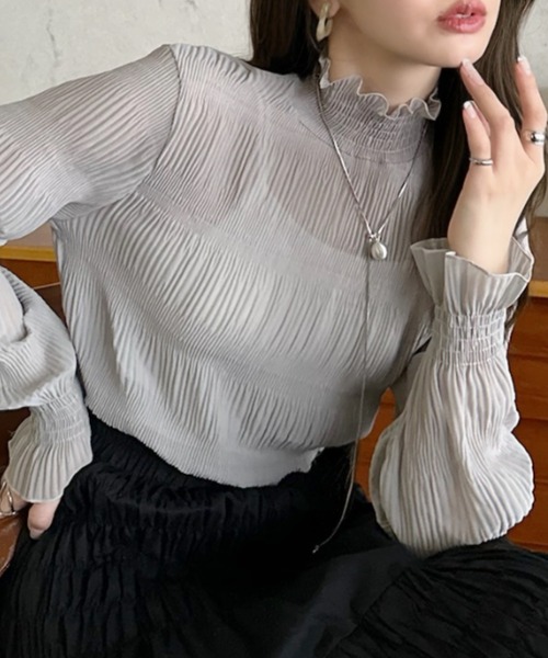Eclat one(エクラワン)の「【Eclat one】マジョリカプリーツ ハイネック 長袖ブラウス(シャツ/ブラウス・レディース・アイボリー/ブラック/グレー・FREE)」の1枚目の写真