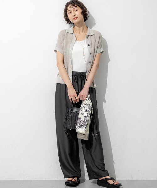 23区 S(ニジュウサンクチイサイサイズ)の「ピュアリネン ハーフスリーブ ポロニット(ニット/セーター・レディース・ブルー系/ベージュ系/オレンジ系・32)」の9枚目の写真