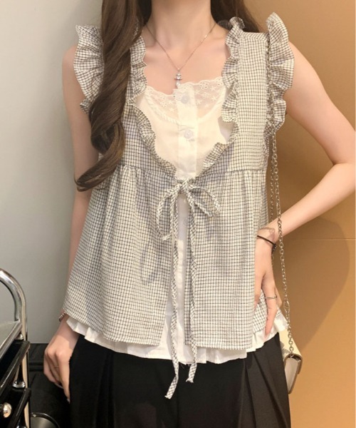 kirakiraShop(キラキラショップ)の「レイヤード風 チェック柄 フリル ブラウス(シャツ/ブラウス・レディース・ホワイト/ホワイト系その他/ブルー系その他/ブラック系その他・FREE)」の3枚目の写真