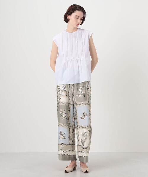 TOMORROWLAND collection(トゥモローランドコレクション)の「コットンコンビネーション ピンタックブラウス(シャツ/ブラウス・レディース・ホワイト/ブラック・36)」の3枚目の写真