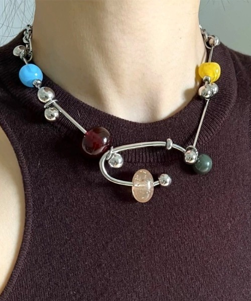 Vipoa(ヴィポア)の「Modern multi beads choker(ネックレス・レディース・シルバー系その他3/シルバー系その他2/シルバー系その他・FREE)」の2枚目の写真