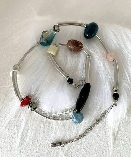 Vipoa(ヴィポア)の「Modern multi beads choker(ネックレス・レディース・シルバー系その他3/シルバー系その他2/シルバー系その他・FREE)」の1枚目の写真