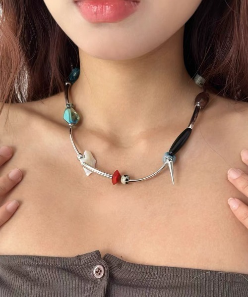 Vipoa(ヴィポア)の「Modern multi beads choker(ネックレス・レディース・シルバー系その他3/シルバー系その他2/シルバー系その他・FREE)」の15枚目の写真