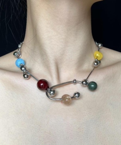 Vipoa(ヴィポア)の「Modern multi beads choker(ネックレス・レディース・シルバー系その他3/シルバー系その他2/シルバー系その他・FREE)」の9枚目の写真