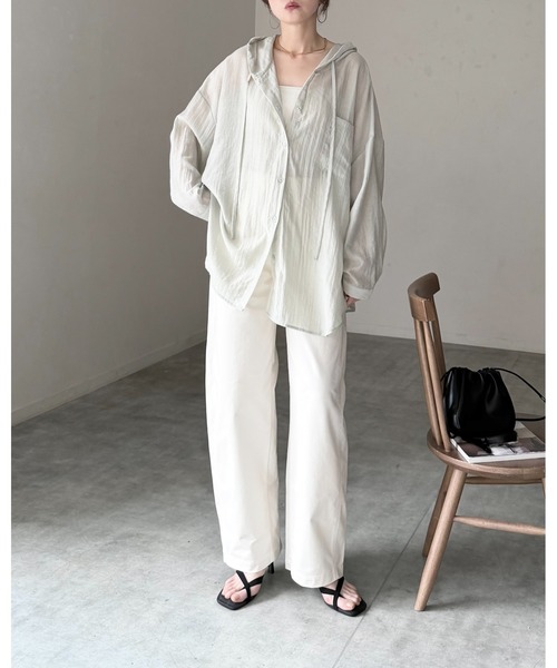 She's Closet（シーズクローゼット）の「フード付き オーバーサイズ シアーシャツ パーカー（シャツ/ブラウス・レディース・ブラック/サックスブルー/ホワイト/グレー・FREE）」の13枚目の写真