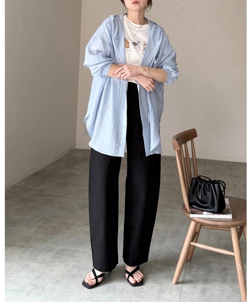 She's Closet（シーズクローゼット）の「フード付き オーバーサイズ シアーシャツ パーカー（シャツ/ブラウス・レディース・ブラック/サックスブルー/ホワイト/グレー・FREE）」の18枚目の写真