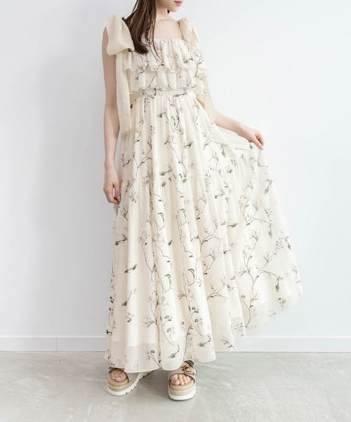 RANDA(ランダ)の「シアーリボンショルダーティアードワンピース(ワンピース・レディース・ブルー/アイボリー/ブラック・1/0)」の1枚目の写真