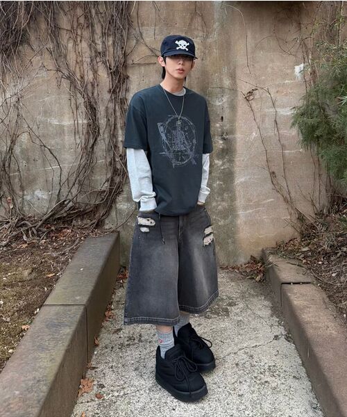 WKNDRS（ウィーキャンドース）の「[KOIN SEOUL] DEATH RIDER LS T-SHIRT (M.GREY)（Tシャツ/カットソー・レディース・その他・MEDIUM/LARGE/X-LARGE）」の4枚目の写真