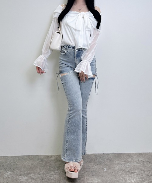 INGNI(イング)の「サイドリボンフレアデニムパンツ(デニムパンツ・レディース・ブルー系その他/ブルー系その他3・M/S)」の15枚目の写真