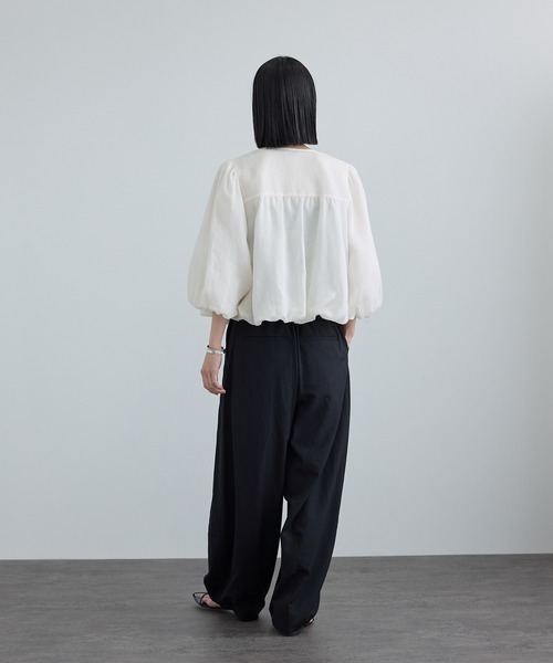 SALON adam et rope'(サロン アダム エ ロペ)の「【WEB限定】ラスターラミーカルゼブルゾン(ブルゾン・レディース・オフホワイト/ダークブラウン・FREE)」の9枚目の写真