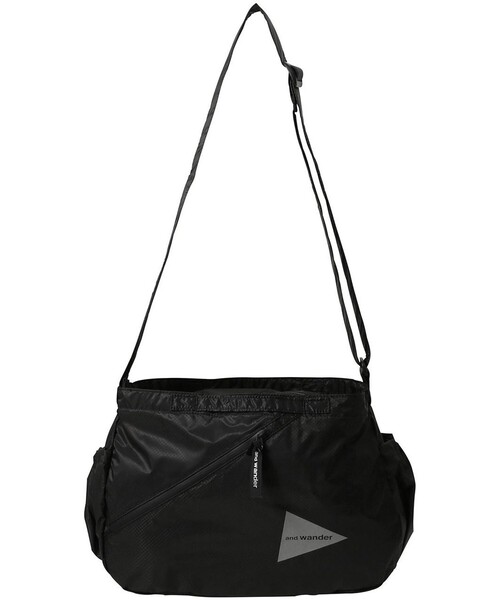 and wander(アンドワンダー)の「【and wander/アンドワンダー】Sil Shoulder Bag(ショルダーバッグ・メンズ・ブラック・FREE)」の4枚目の写真