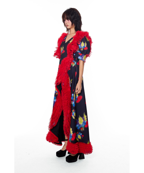 GREEDILOUS（グリディアス）の「Blur Floral Ruffled Dress（ワンピース・レディース・その他・SMALL/MEDIUM/LARGE/X-SMALL）」の3枚目の写真