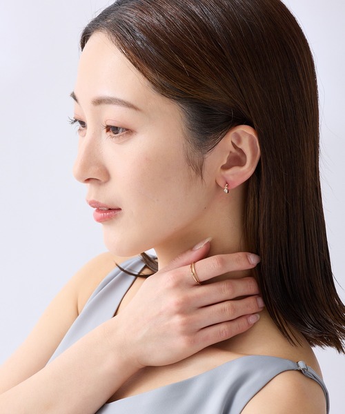 CALIN STANDARD(カリンスタンダード)の「◆金属アレルギー対応◆◆made in japan◆【片手でスムースワンタッチ】ダブルキュービックジルコニア ミニスムースピアス(ピアス(両耳用)・レディース・ピンクゴールド/ゴールド/シルバー・FREE)」の5枚目の写真