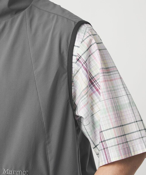 MARMOT(マーモット)の「【別注】<Marmot>A2 ウィンド シェル ベスト -4WAYストレッチ・はっ水-(ベスト・メンズ・ブラック/ダークグレー・L/M)」の16枚目の写真