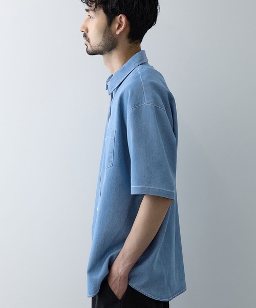 NAVY（ネイビー）の「【NAVY / ネイビー】 ブリーズデニム 半袖レギュラーカラーシャツ（シャツ/ブラウス・メンズ・サックスブルー/オフホワイト/グレー/ブルー・S/M/L/XL）」の15枚目の写真