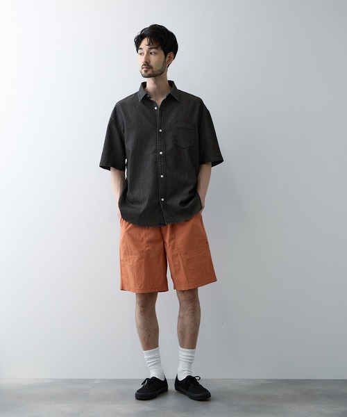 NAVY（ネイビー）の「【NAVY / ネイビー】 ブリーズデニム 半袖レギュラーカラーシャツ（シャツ/ブラウス・メンズ・サックスブルー/オフホワイト/グレー/ブルー・S/M/L/XL）」の21枚目の写真