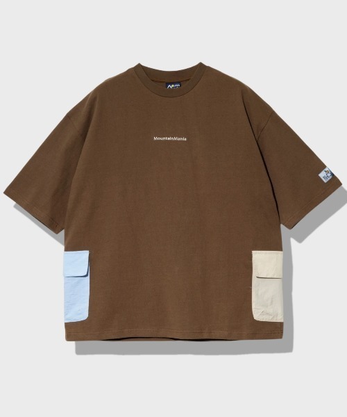 Mountain Mania（マウンテンマニア）の「Mountain Mania/マウンテンマニア　Mountain Mania x gsc オリジナル天竺 サイドポケットTEE【GSC別注】（Tシャツ/カットソー・メンズ・ホワイト/ライトグリーン/ブラウン/オレンジ/ブラック/サックスブルー・MEDIUM/LARGE/X-LARGE）」の4枚目の写真