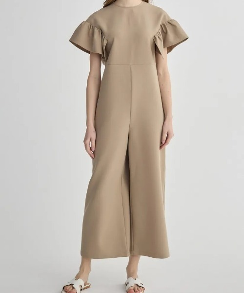 BIRTHDAY BASH(バースデイバッシュ)の「CLIONE FRILL ROMPERS(サロペット/オーバーオール・レディース・ベージュ/ネイビー・MEDIUM/SMALL)」の11枚目の写真