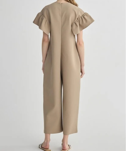 BIRTHDAY BASH(バースデイバッシュ)の「CLIONE FRILL ROMPERS(サロペット/オーバーオール・レディース・ベージュ/ネイビー・MEDIUM/SMALL)」の12枚目の写真