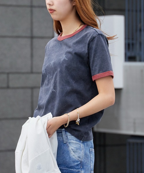 Guess（ゲス）の「【Stray Kids / ストレイキッズ Hyunjin / ヒョンジン 着用】GUESS/ゲス UNI S/SLV TEE SHIRT リンガーTシャツ 秋 秋服 2026年秋冬（Tシャツ/カットソー・メンズ・チャコールグレー・ONE SIZE/L/M）」の12枚目の写真