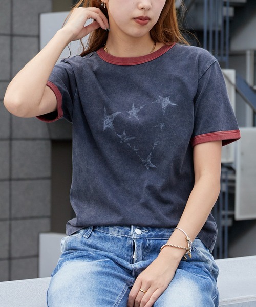 Guess（ゲス）の「【Stray Kids / ストレイキッズ Hyunjin / ヒョンジン 着用】GUESS/ゲス UNI S/SLV TEE SHIRT リンガーTシャツ 秋 秋服 2026年秋冬（Tシャツ/カットソー・メンズ・チャコールグレー・ONE SIZE/L/M）」の10枚目の写真
