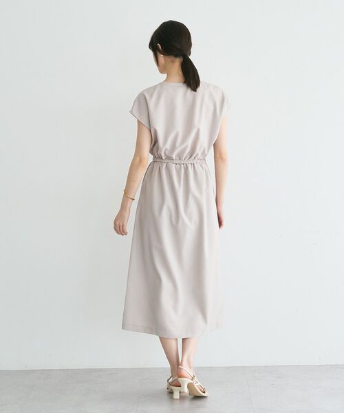 YECCA VECCA(イェッカヴェッカ)の「リネンライクスキッパーワンピース(ワンピース・レディース・ネイビー/グリーン/オレンジ/ライトベージュ・FREE)」の5枚目の写真
