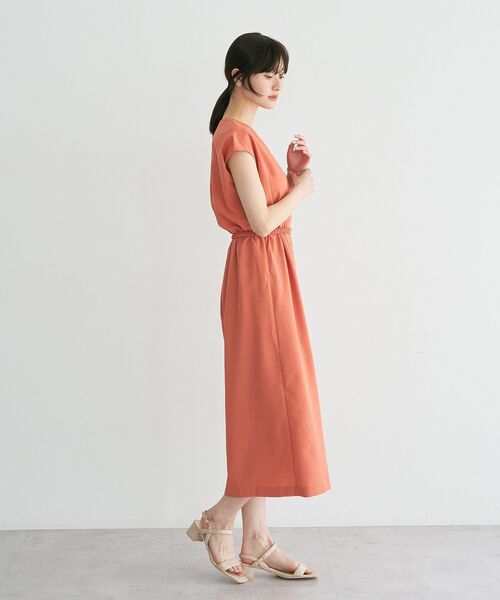 YECCA VECCA(イェッカヴェッカ)の「リネンライクスキッパーワンピース(ワンピース・レディース・ネイビー/グリーン/オレンジ/ライトベージュ・FREE)」の12枚目の写真