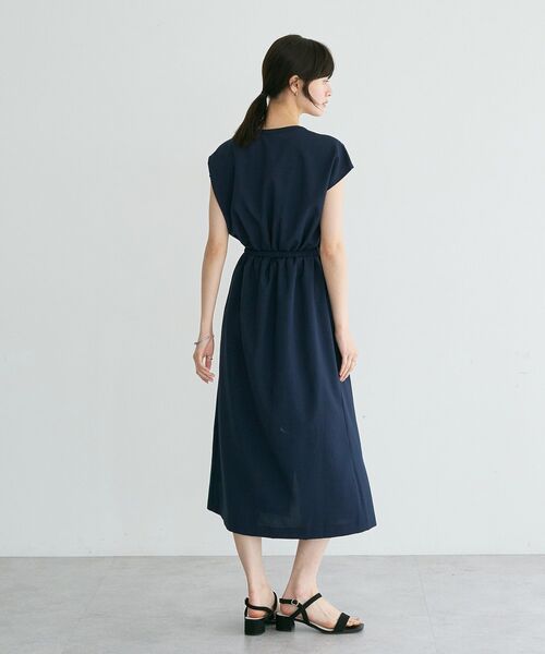 YECCA VECCA(イェッカヴェッカ)の「リネンライクスキッパーワンピース(ワンピース・レディース・ネイビー/グリーン/オレンジ/ライトベージュ・FREE)」の17枚目の写真