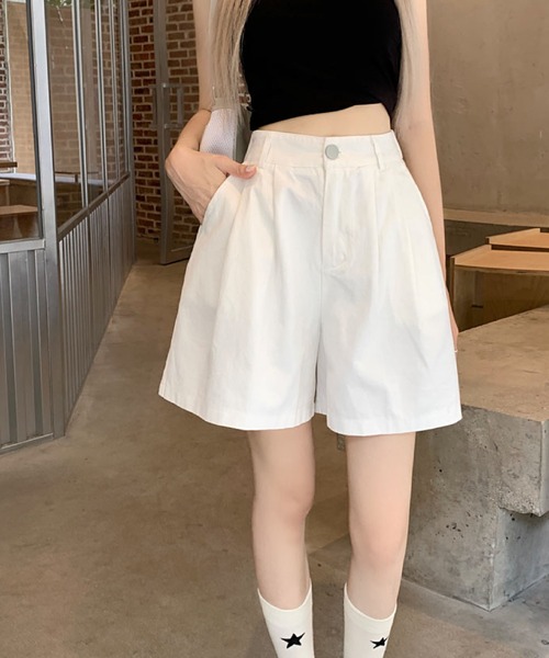 2ly2(トゥーリートゥー)の「タック入りショートパンツ レディース ハイウエスト ワイドシルエット(その他パンツ・レディース・ホワイト/パープル/ブラック/ピンク/オレンジ/グリーン・FREE)」の7枚目の写真