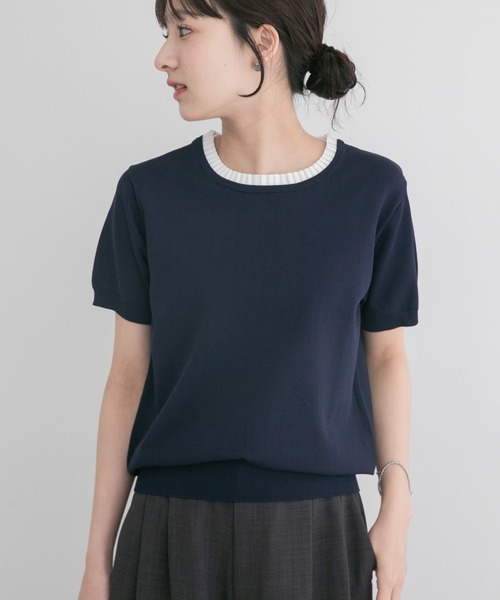 ITEMS URBANRESEARCH(アイテムズ アーバンリサーチ)の「フリルネック半袖ニットトップス(ニット/セーター・レディース・オフホワイト/グレー/ネイビー・FREE)」の3枚目の写真