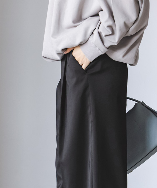 Noble(ノーブル)の「《追加》エステルツイルストレッチスラックスパンツ(スラックス・レディース・ナチュラル/ブラック/チャコールグレー/ホワイト・38/40/36/34)」の10枚目の写真