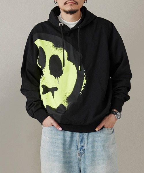 MONO KOTO DEPT.（モノコトデプト）の「SSY-BARROW グラフィックロゴ パーカー [並行輸入品]（パーカー・メンズ・ホワイト/ブラック・M/S/L）」の6枚目の写真