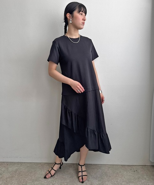 LHELBIE(レルビエ)の「フリルスカートドッキングワンピース(ワンピース・レディース・ブラウン/ブルー/ブラック・M)」の9枚目の写真