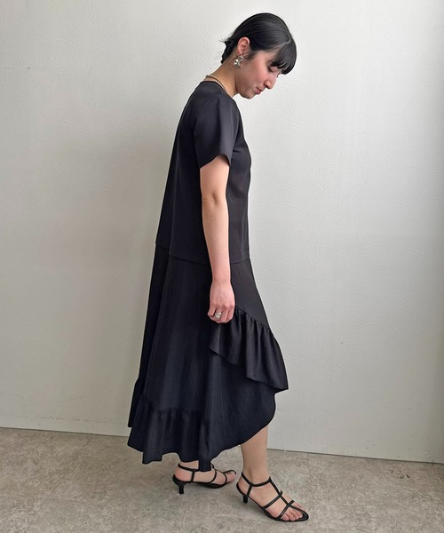 LHELBIE(レルビエ)の「フリルスカートドッキングワンピース(ワンピース・レディース・ブラウン/ブルー/ブラック・M)」の20枚目の写真