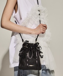 tanakadaisuke（タナカダイスケ）の「【tanakadaisuke/タナカダイスケ】lace flower drawstring sacoche/レースバッグ（ショルダーバッグ）」