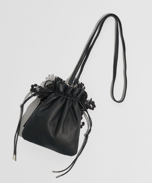 tanakadaisuke(タナカダイスケ)の「【tanakadaisuke/タナカダイスケ】lace flower drawstring sacoche/レースバッグ(ショルダーバッグ・レディース・ブラック/ベージュ・FREE)」の7枚目の写真