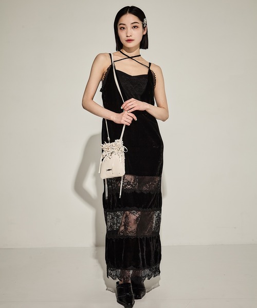 tanakadaisuke(タナカダイスケ)の「【tanakadaisuke/タナカダイスケ】lace flower drawstring sacoche/レースバッグ(ショルダーバッグ・レディース・ブラック/ベージュ・FREE)」の14枚目の写真