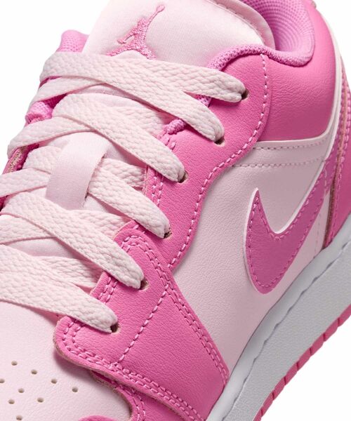 JORDAN BRAND(ジョーダンブランド)の「エア ジョーダン 1 LOW ジュニアシューズ / Air Jordan 1 Low Big Kids' Shoes 553560-609 China Rose(スニーカー・キッズ・ピンク系その他・25/24/22.5)」の7枚目の写真