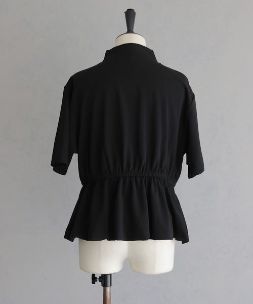 &g'aime(アンジェム)の「【&g'aime 】ハーフジップペプラムトップス Half-Zip Peplum Top(Tシャツ/カットソー・レディース・ブラック/ホワイト・FREE)」の3枚目の写真