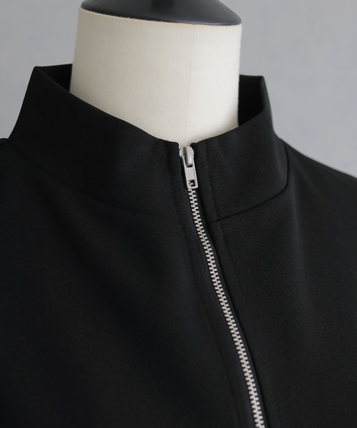 &g'aime(アンジェム)の「【&g'aime 】ハーフジップペプラムトップス Half-Zip Peplum Top(Tシャツ/カットソー・レディース・ブラック/ホワイト・FREE)」の4枚目の写真