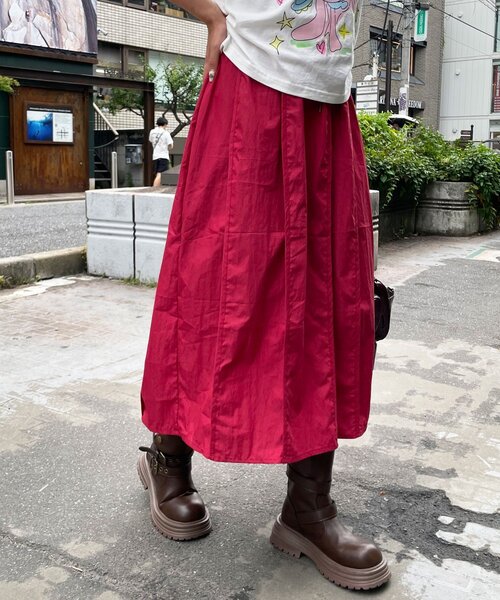 CIAOPANIC(チャオパニック)の「コクーンシルエットミモレ丈スカート(スカート・レディース・ブラック/レッド/ホワイト・ONE SIZE)」の3枚目の写真