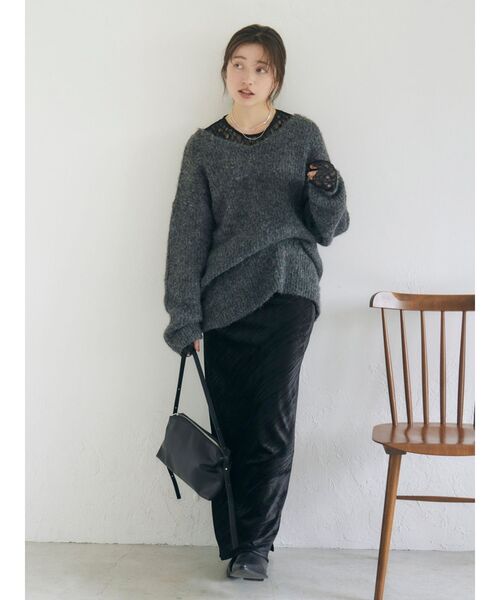 Ungrid(アングリッド)の「アシメデザインレースロングスリーブTee(Tシャツ/カットソー・レディース・オフホワイト/ブラック・FREE)」の8枚目の写真