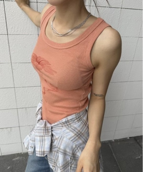 Y2K SYNAPSE FACTORY（ワイツーケー シナプスファクトリー）の「【フラワープリント】タンクトップ（Tシャツ/カットソー・レディース・オレンジ/ベージュ・FREE）」の10枚目の写真