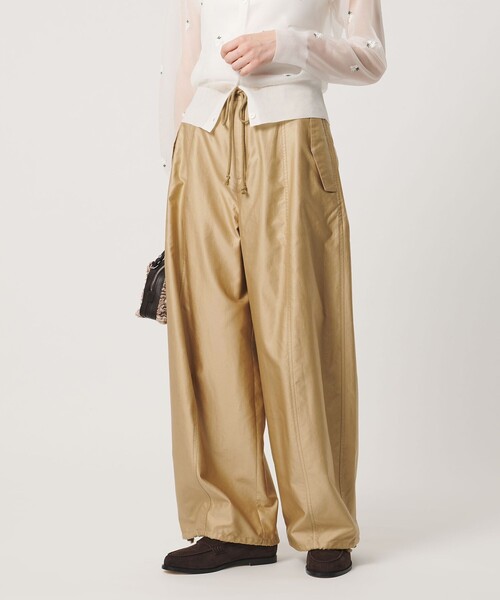 UNITED ARROWS(ユナイテッドアローズ)の「コットン カーブパンツ(その他パンツ・レディース・オフホワイト/ベージュ・36/38)」の1枚目の写真