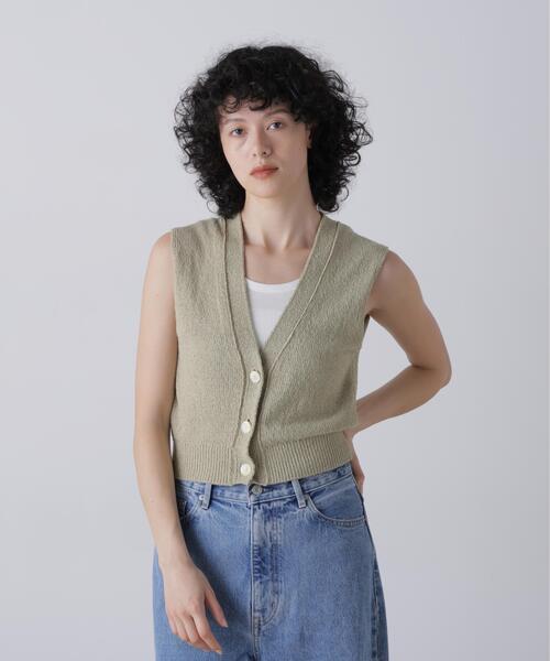 YLEVE(イレーヴ)の「YLEVE / COTTON BOUCLE KNIT VEST(カーディガン/ボレロ・レディース・カーキ・1)」の1枚目の写真