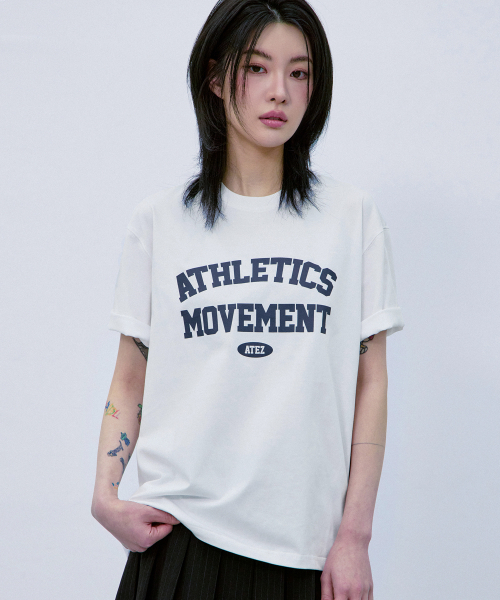 ATEZ（アテズ）の「アスレチックロゴプリントオーバーサイズ半袖Tシャツ[ホワイト]（Tシャツ/カットソー・レディース・その他・LARGE/MEDIUM/SMALL）」の2枚目の写真